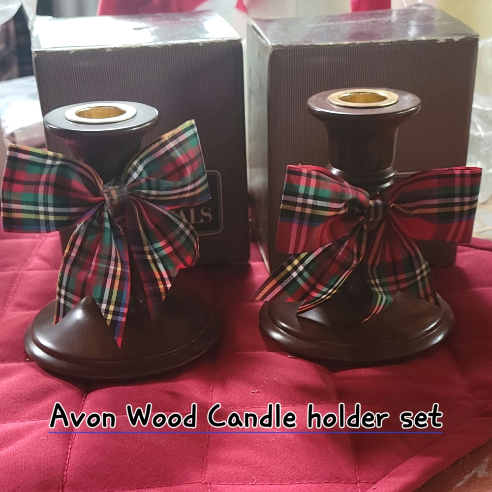 Avon Wooden Candle Holder Set with Plaid Bows